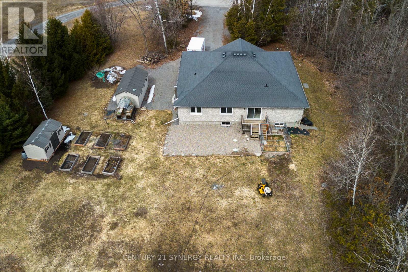 42 EMPRESS DRIVE - 45