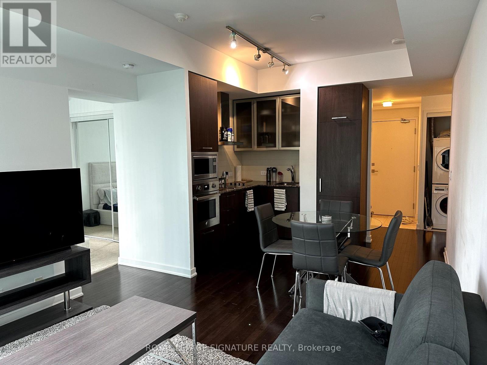 Listing photo of 1310 - 14 YORK STREET