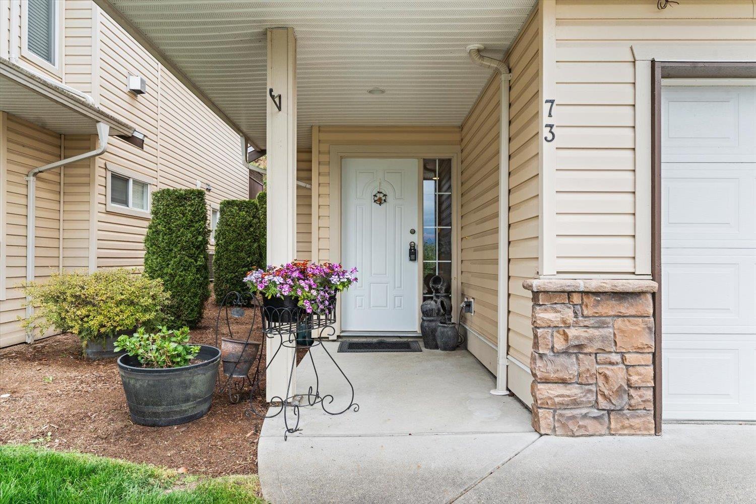 73 8590 SUNRISE DRIVE, Chilliwack Mountain, Chilliwack