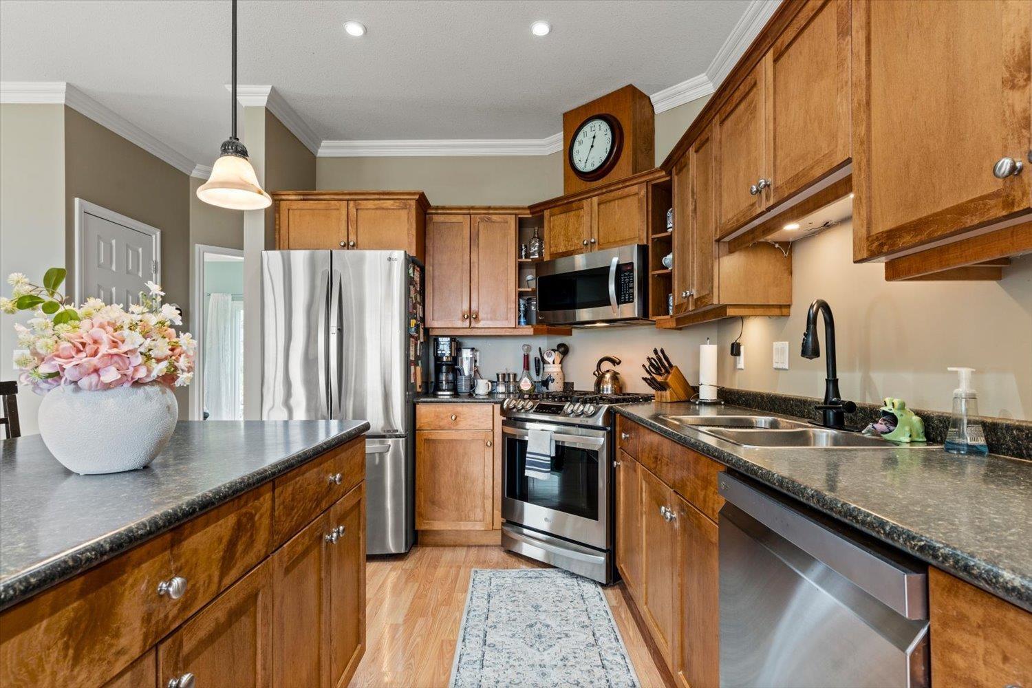73 8590 SUNRISE DRIVE, Chilliwack Mountain, Chilliwack