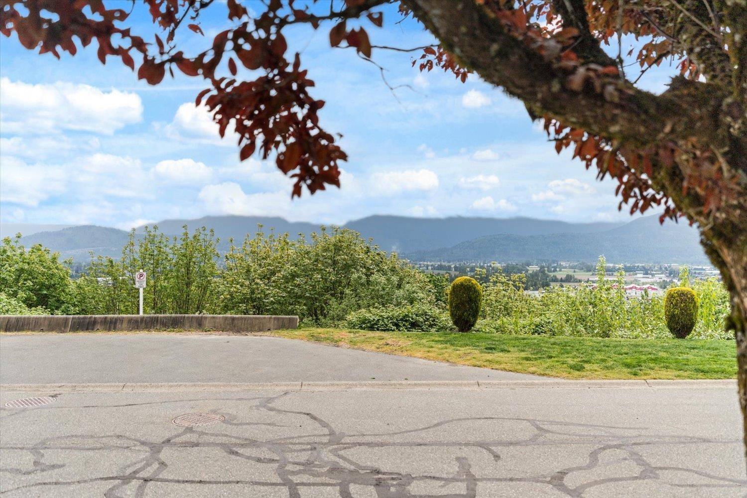 73 8590 SUNRISE DRIVE, Chilliwack Mountain, Chilliwack
