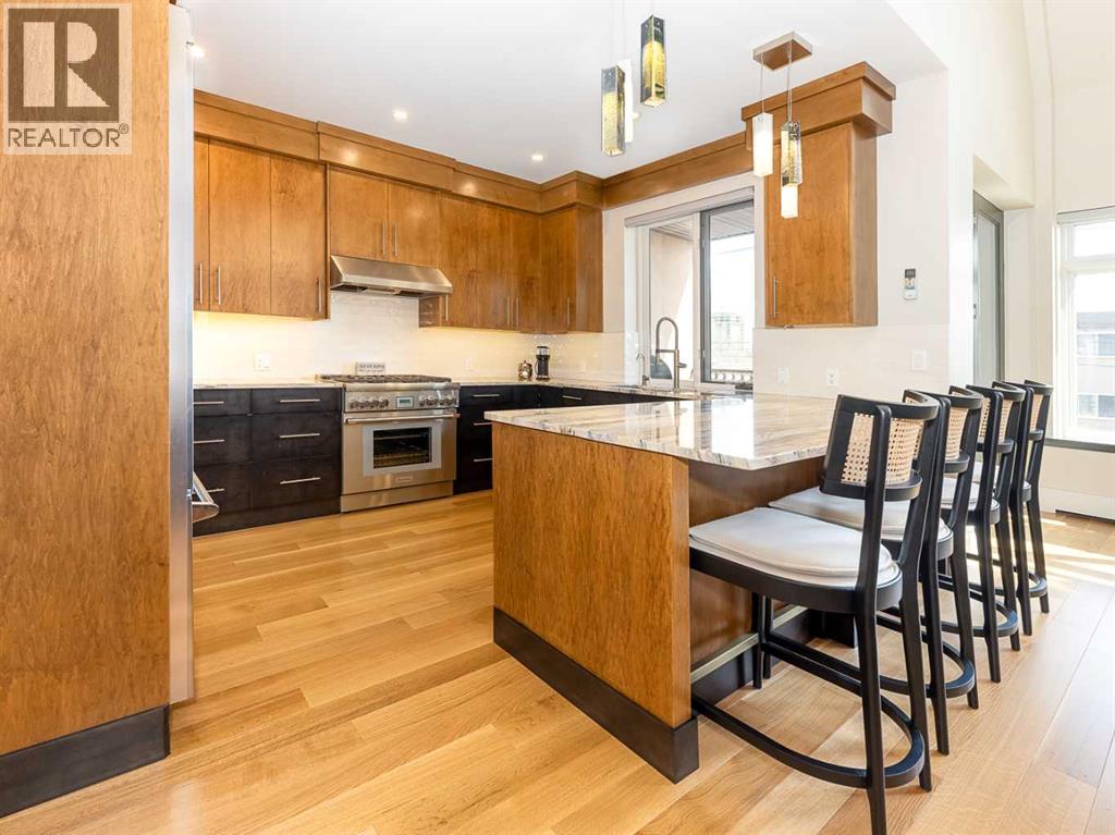 303, 1407 Kensington Close NW — photo 8