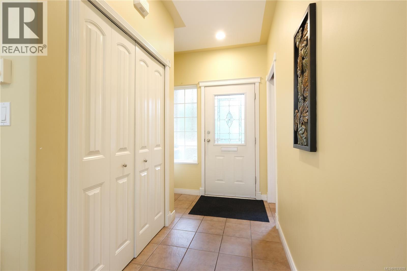2420 Campbell River Rd - 10