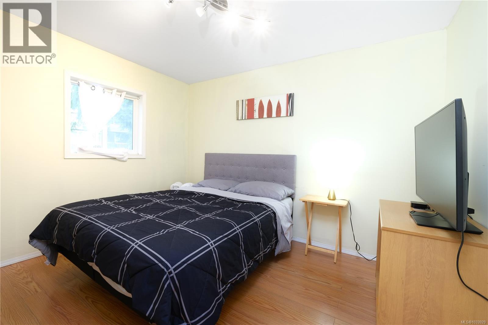 2420 Campbell River Rd - 28