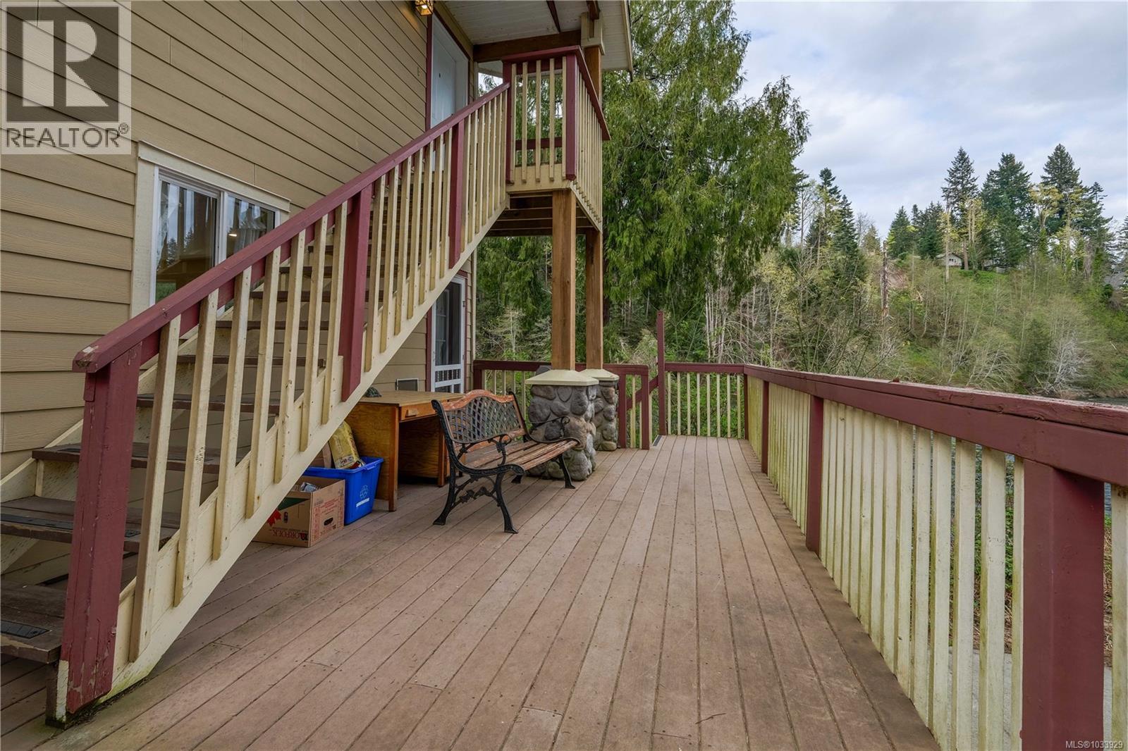2420 Campbell River Rd - 23