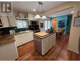 2015 Ridge Road W, Oro Medonte, ON L0L2L0 Photo 11