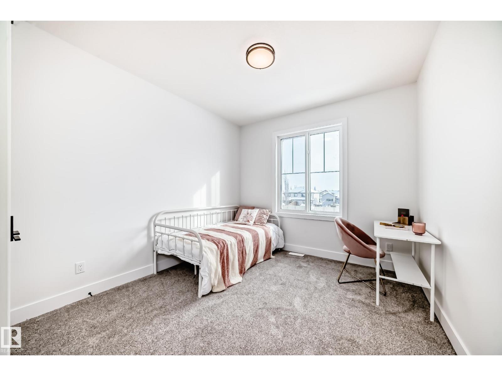 77 Elliott WD, Fort Saskatchewan