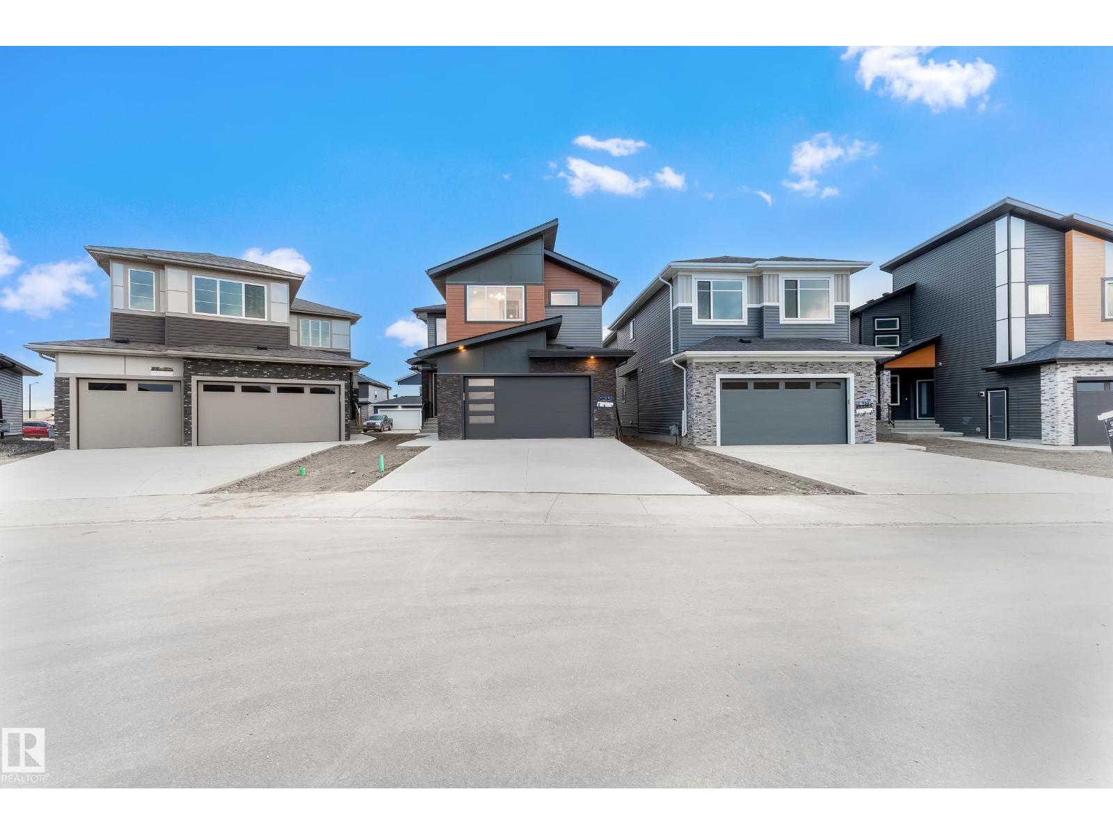 125 Lilac CL, Leduc