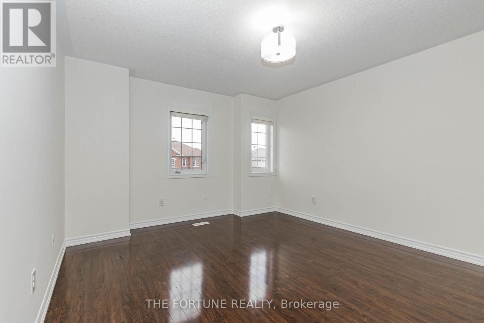 16 HAVILAND CIRCLE - 38