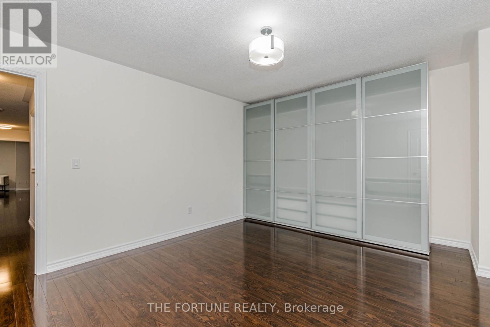 16 HAVILAND CIRCLE - 41
