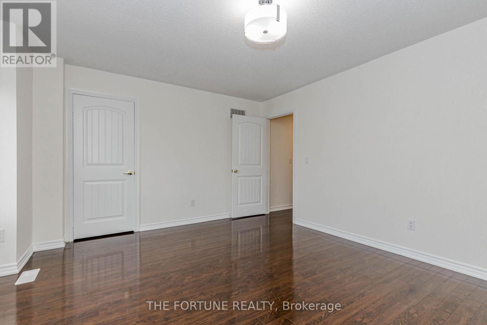 16 HAVILAND CIRCLE - 42