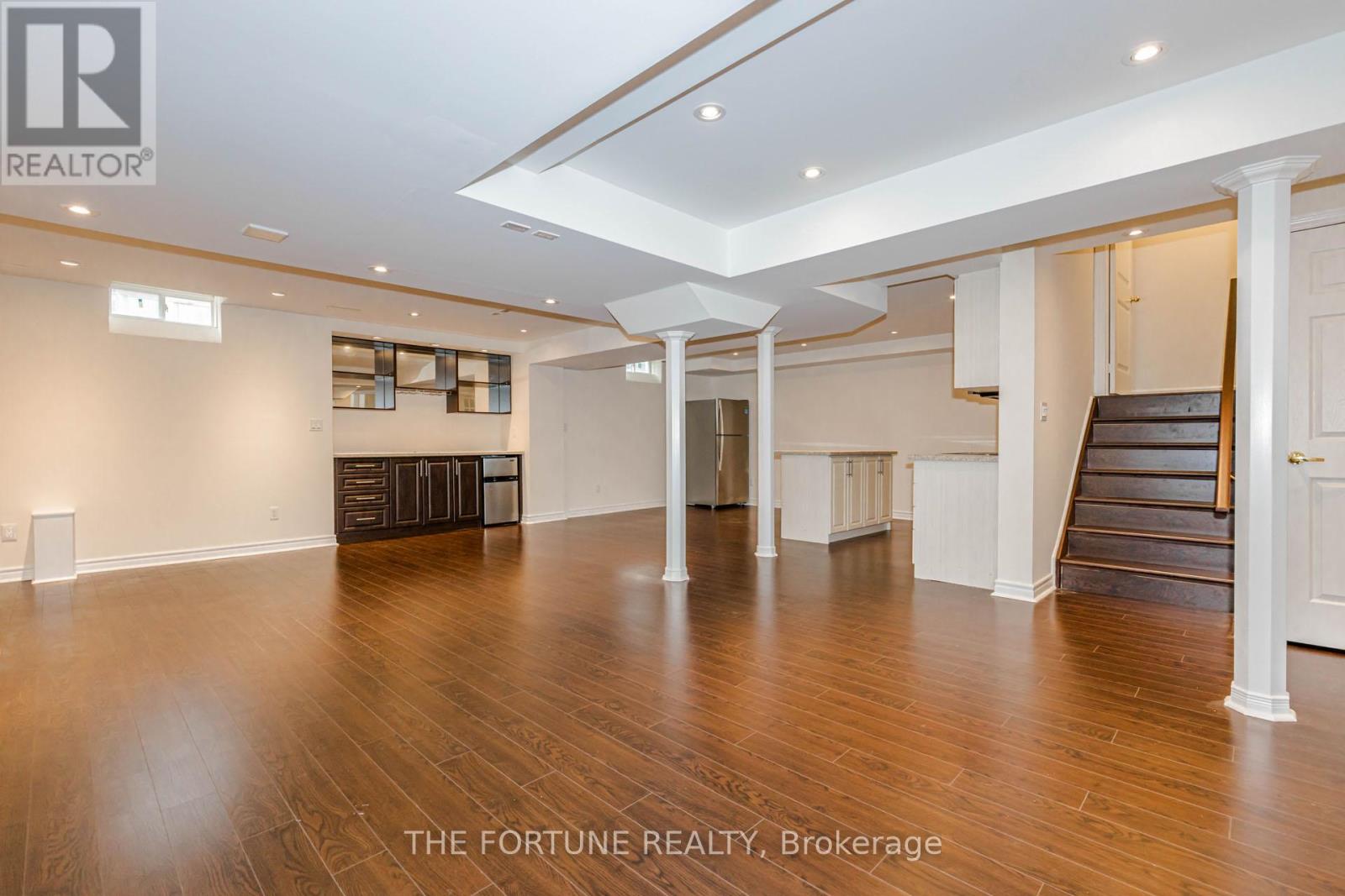 16 HAVILAND CIRCLE - 47