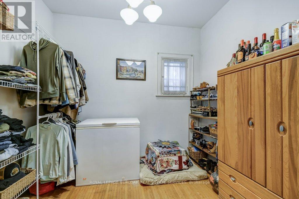 46 SHERMAN AVENUE S - 13