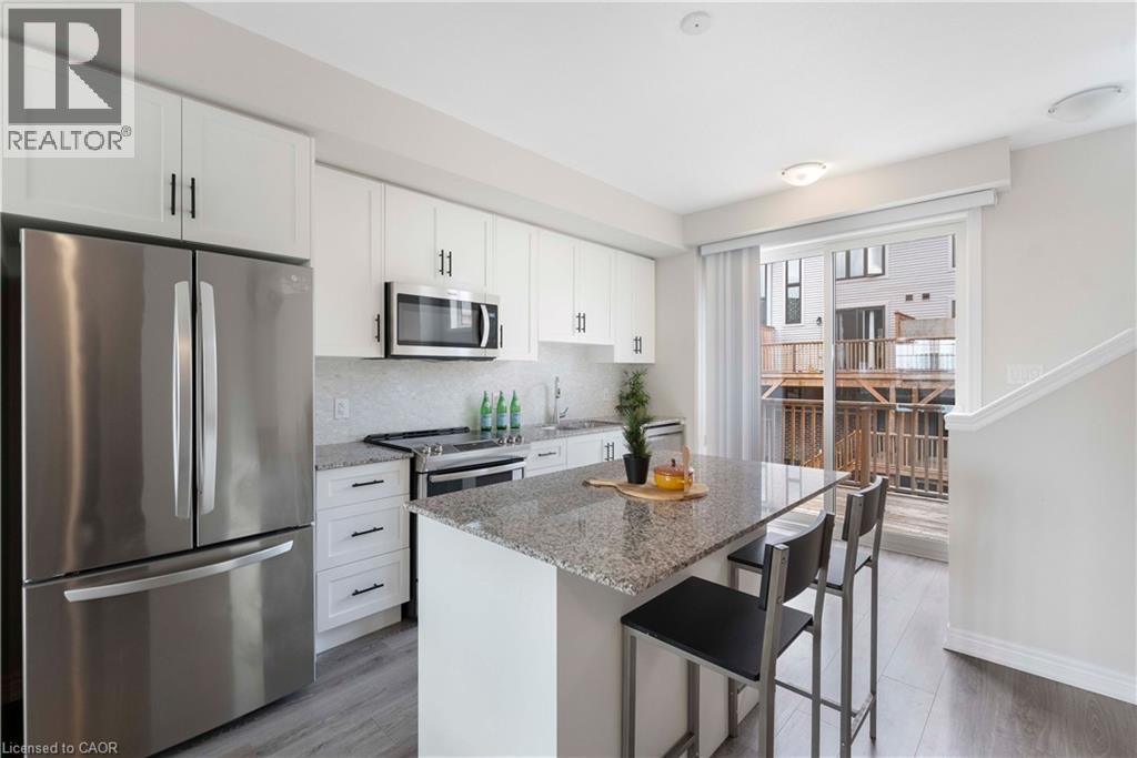 50 HOLLYWOOD Court, Cambridge, Ontario, N1R0C7 — Photo 3