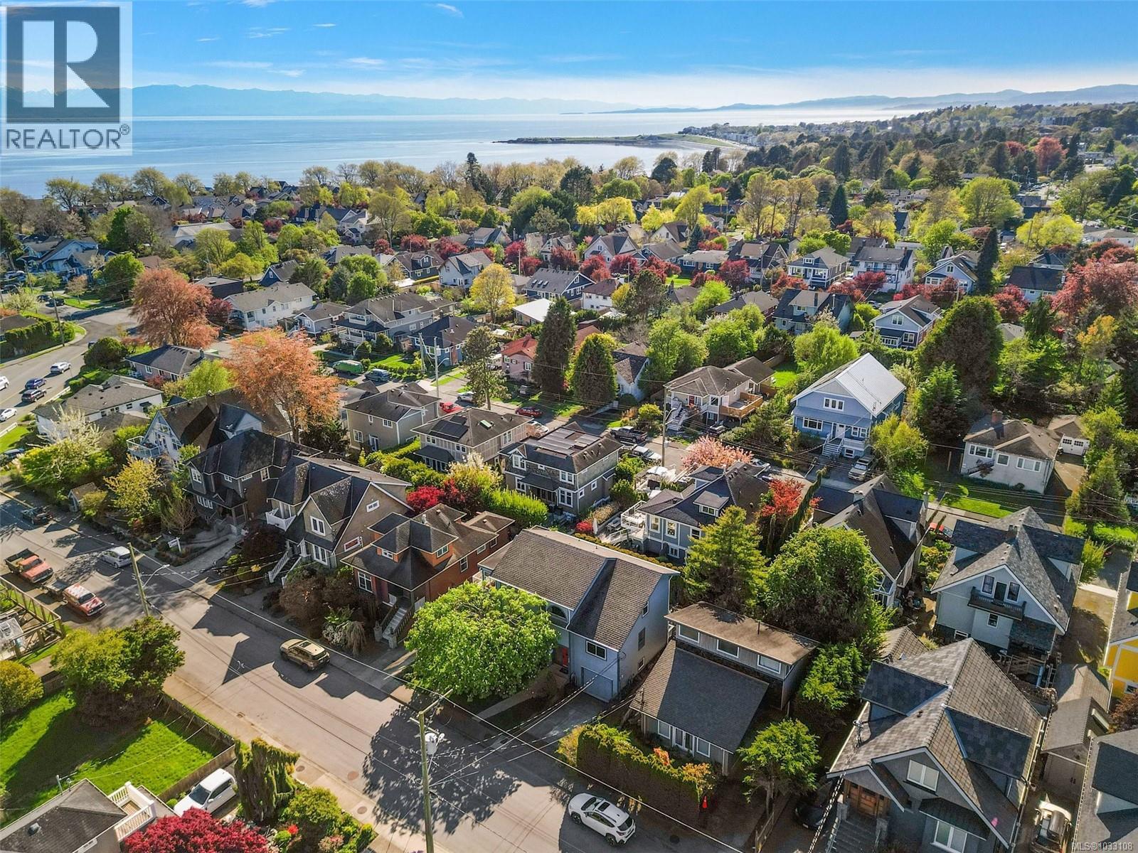 248 Richmond Ave, Victoria
