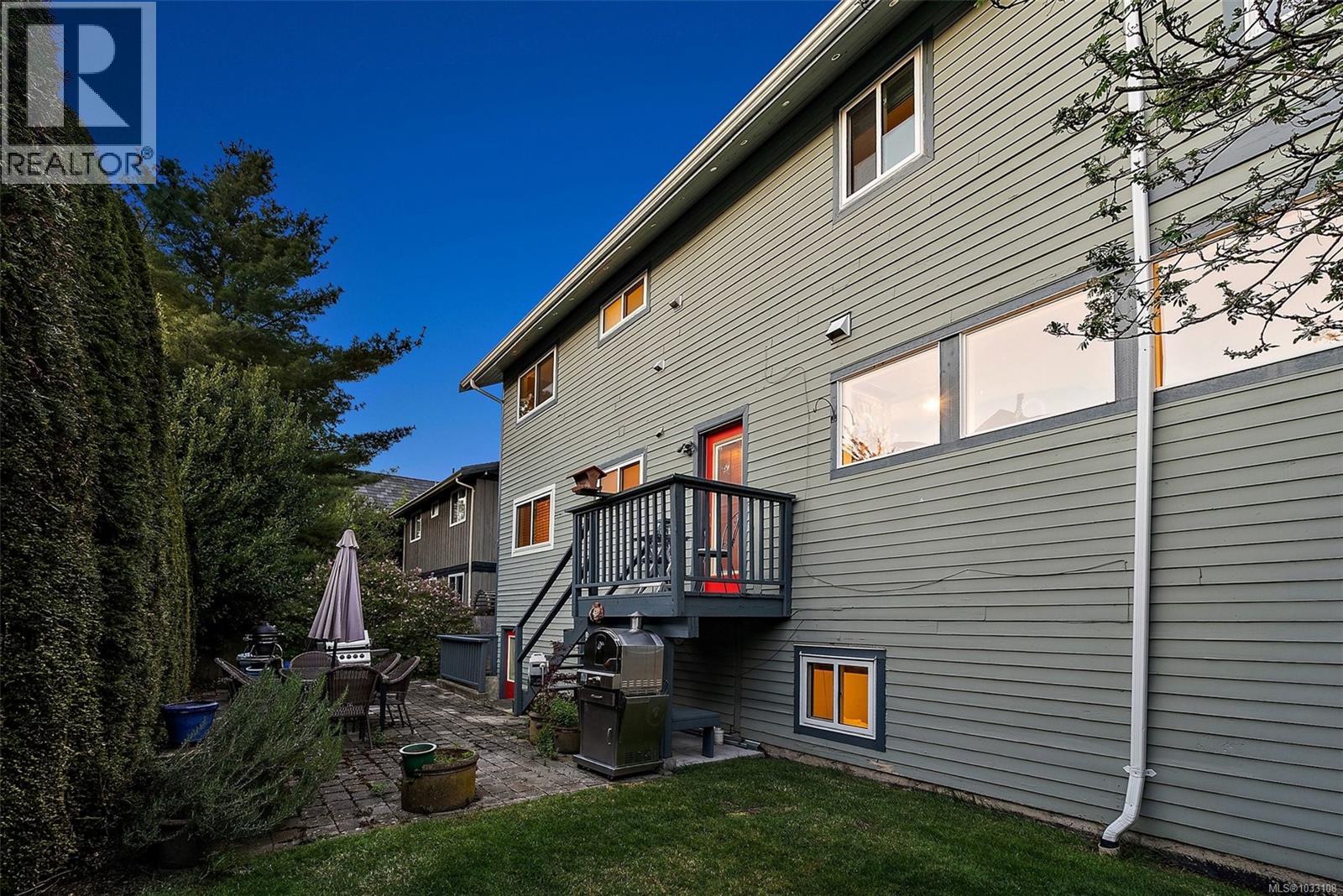 248 Richmond Ave, Victoria