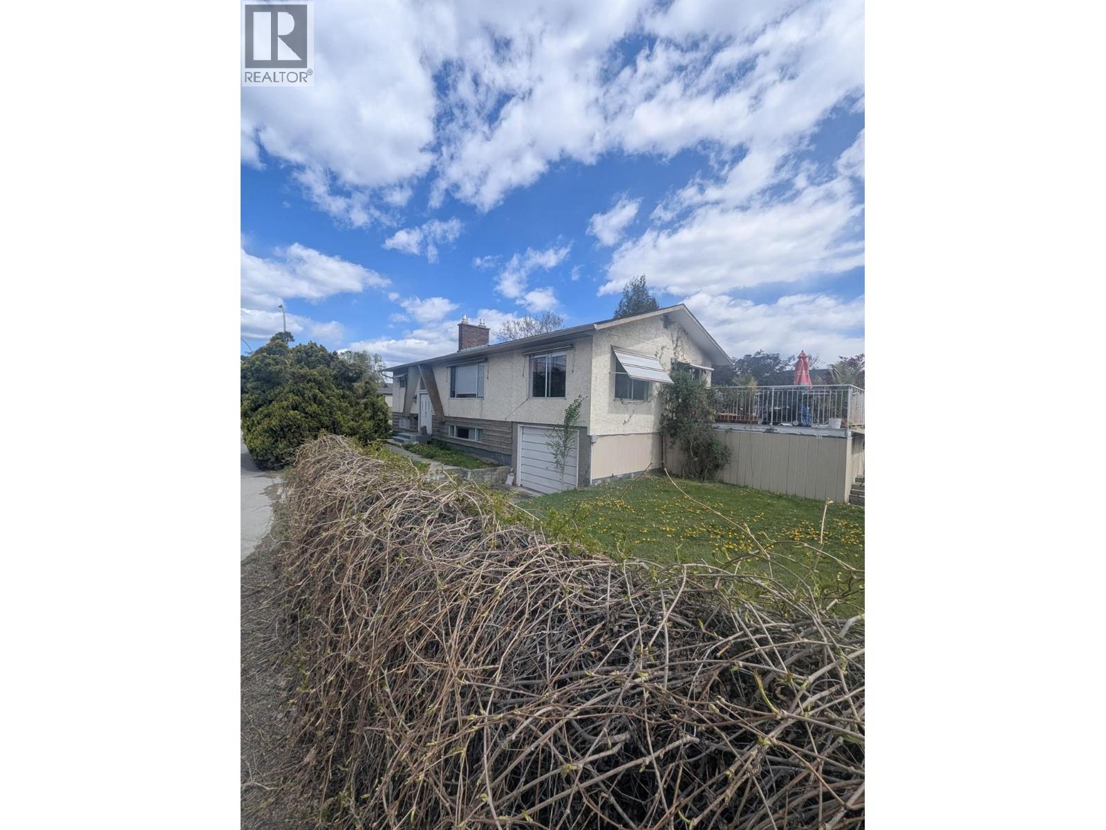  2815 Richter Street, Kelowna