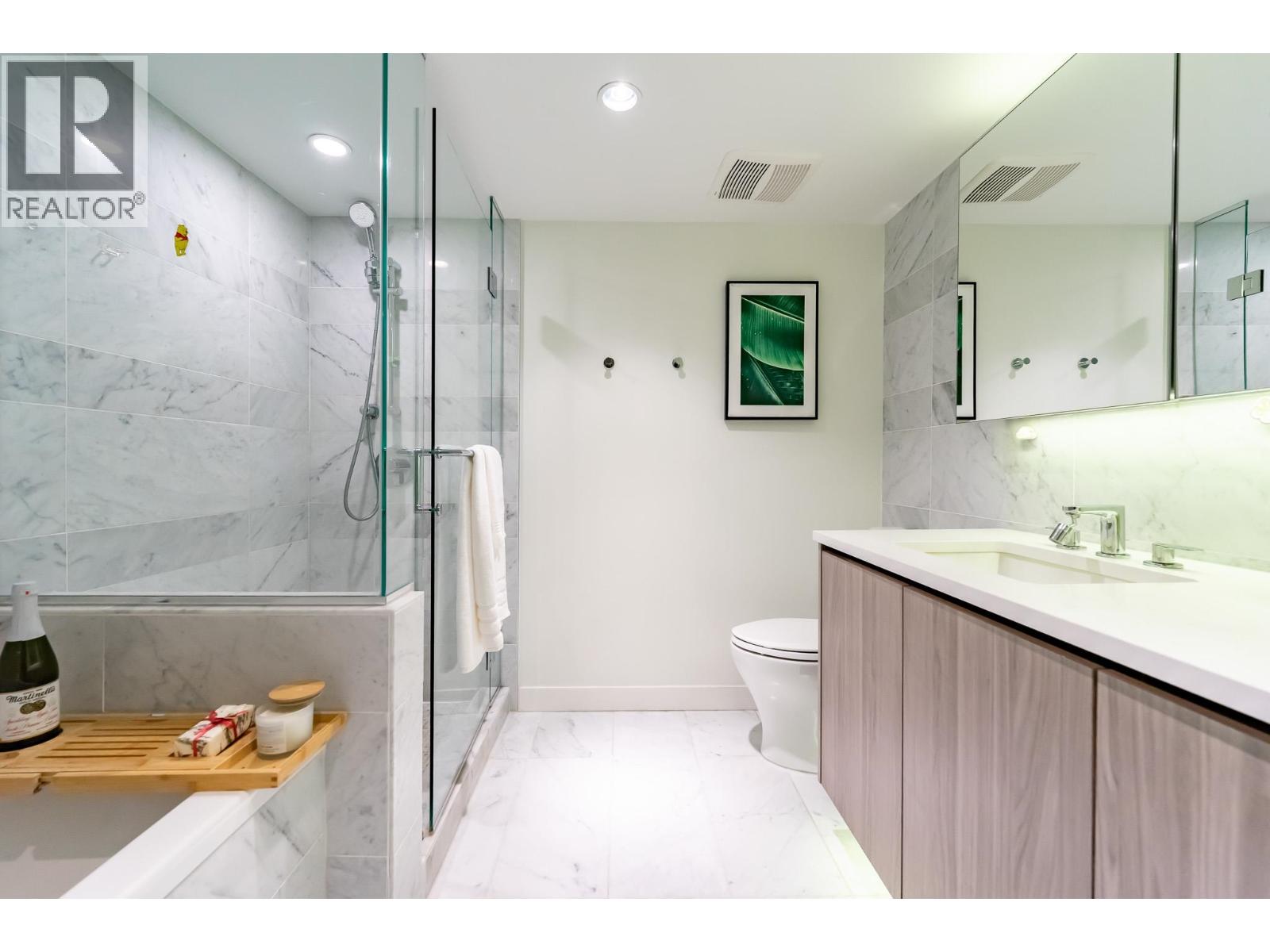 #601-8800 HAZELBRIDGE Way, Richmond