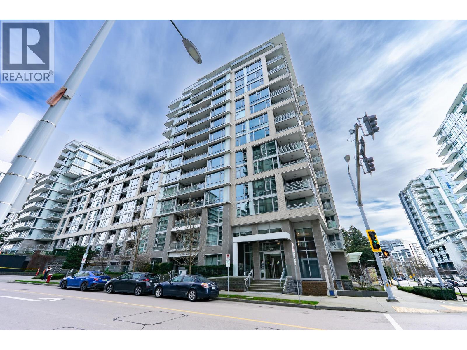#601-8800 HAZELBRIDGE Way, Richmond