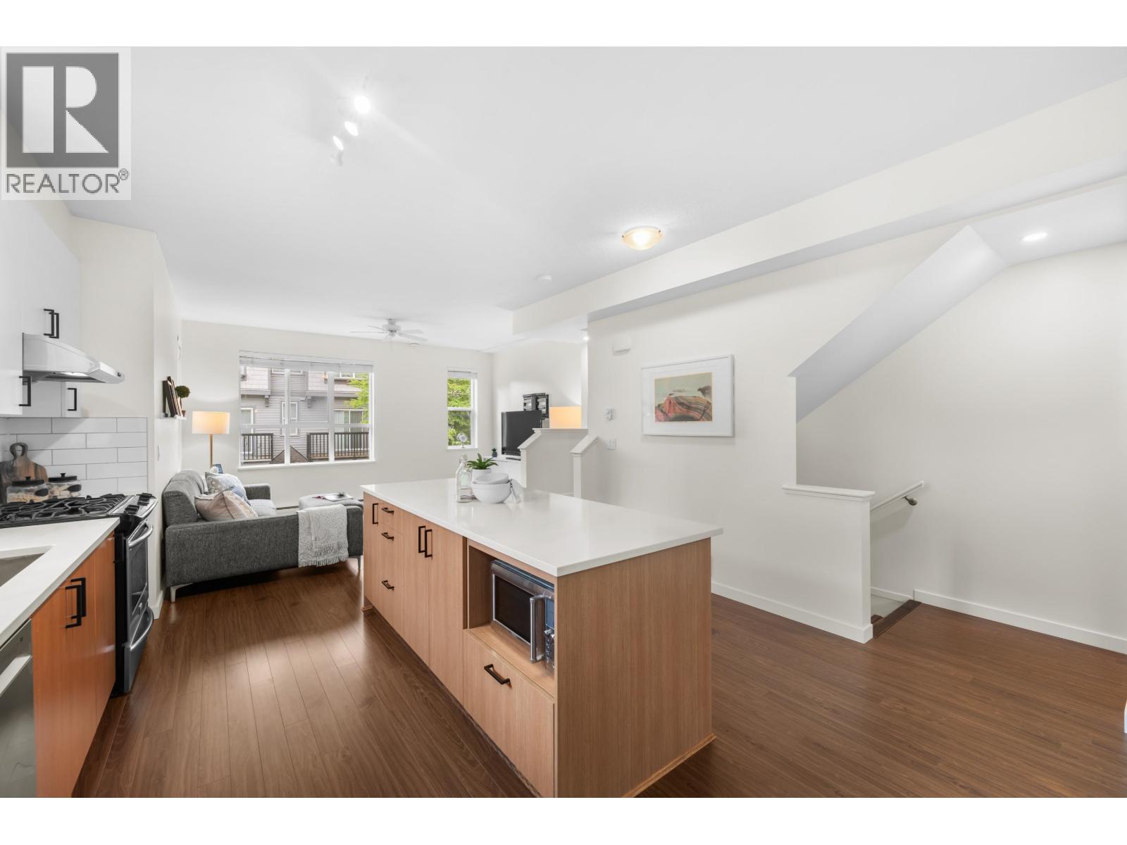 #14-9533 TOMICKI Avenue, Richmond