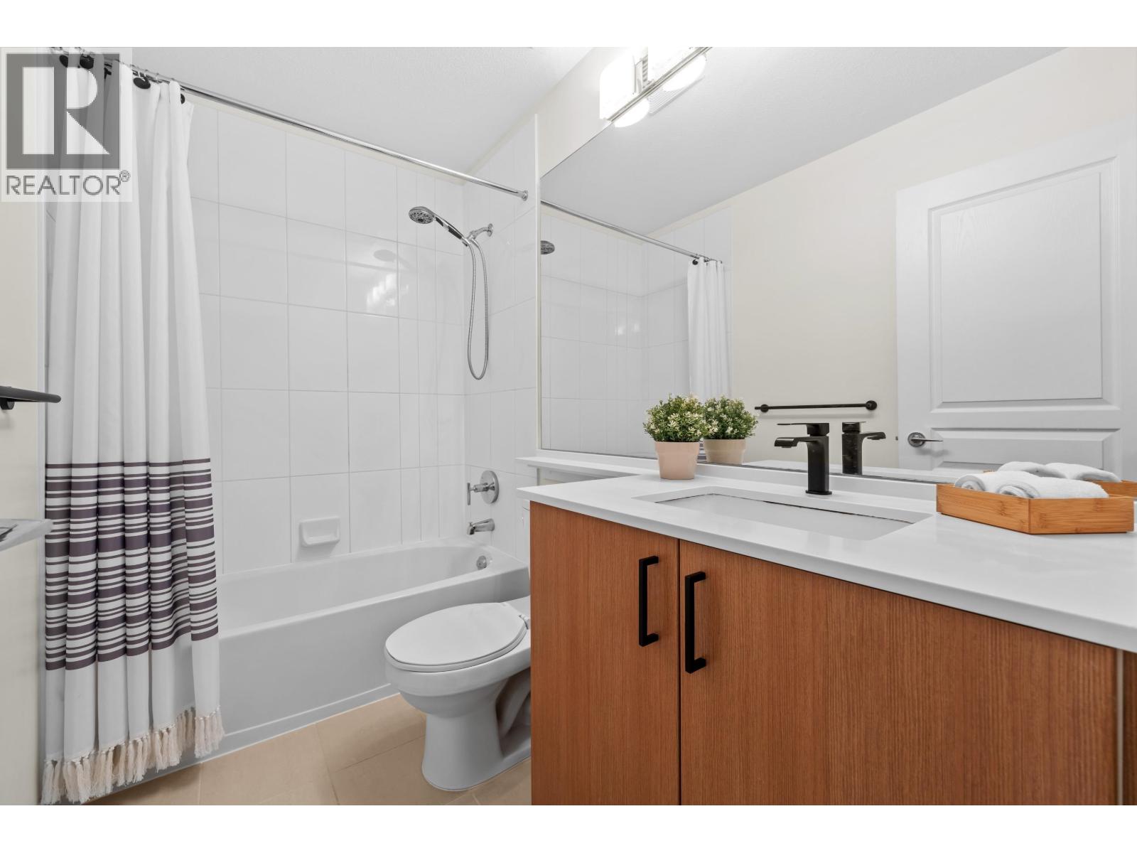 #14-9533 TOMICKI Avenue, Richmond