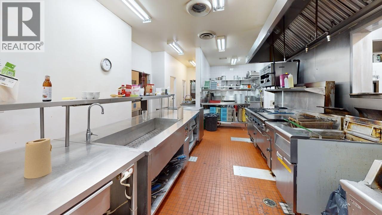 #2-4332 LAKELSE Avenue, Terrace
