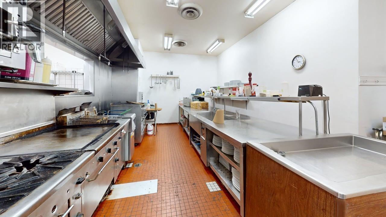 #2-4332 LAKELSE Avenue, Terrace