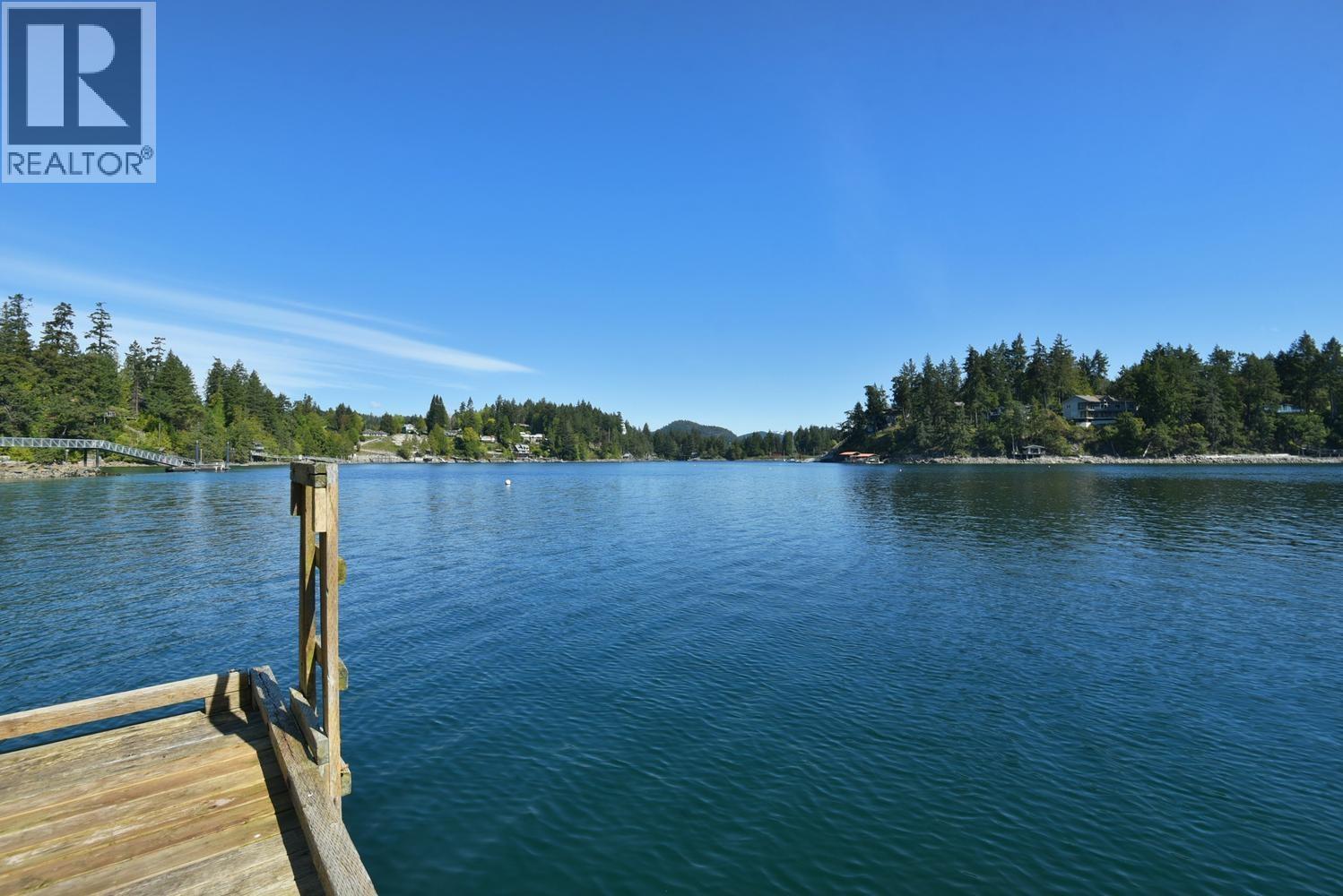 4737 DAVIS ROAD, Madeira Park