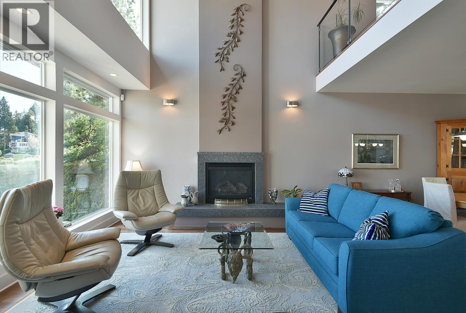 664 BAY ROAD, Gibsons