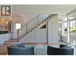 664 Bay Road, Gibsons, BC V0N1V8 Photo 11