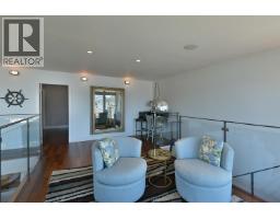 664 Bay Road, Gibsons, BC V0N1V8 Photo 23