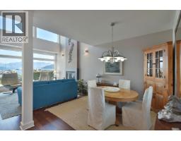 664 Bay Road, Gibsons, BC V0N1V8 Photo 9