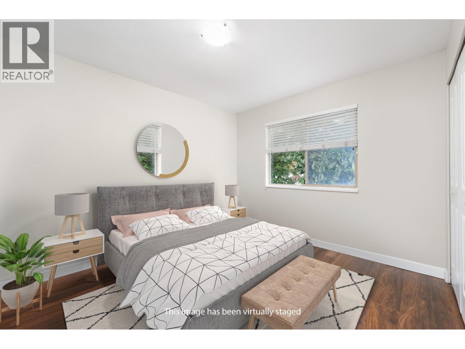 10180 RIVER Drive, Richmond