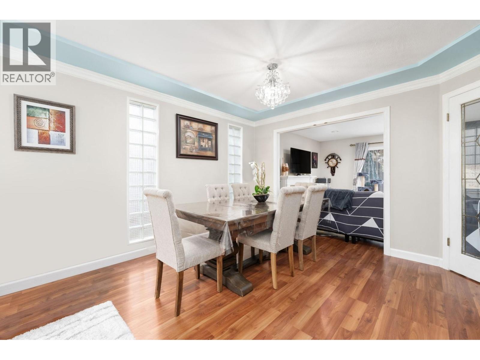 10180 RIVER Drive, Richmond