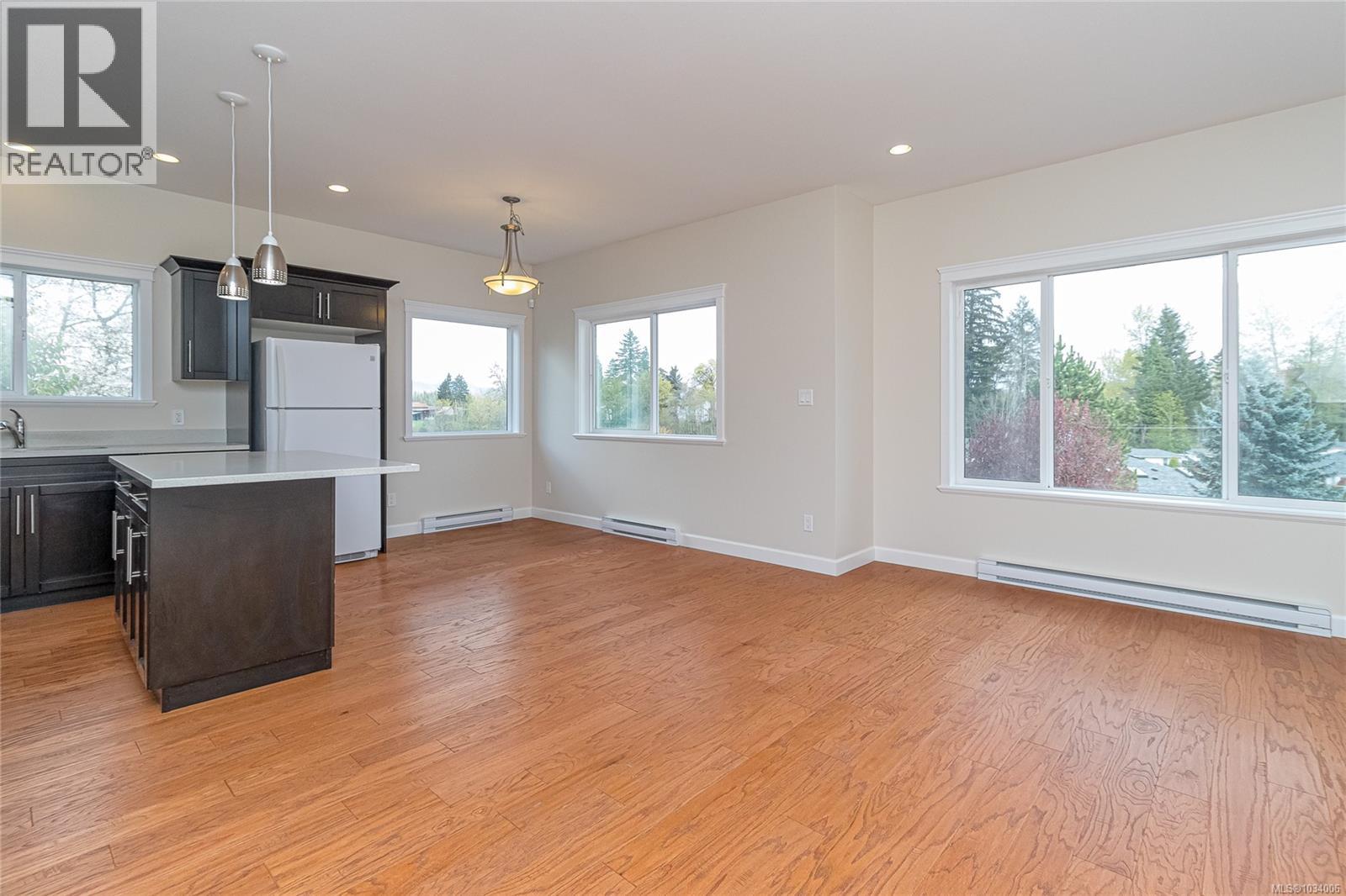 6128 Sayward Rd, Duncan