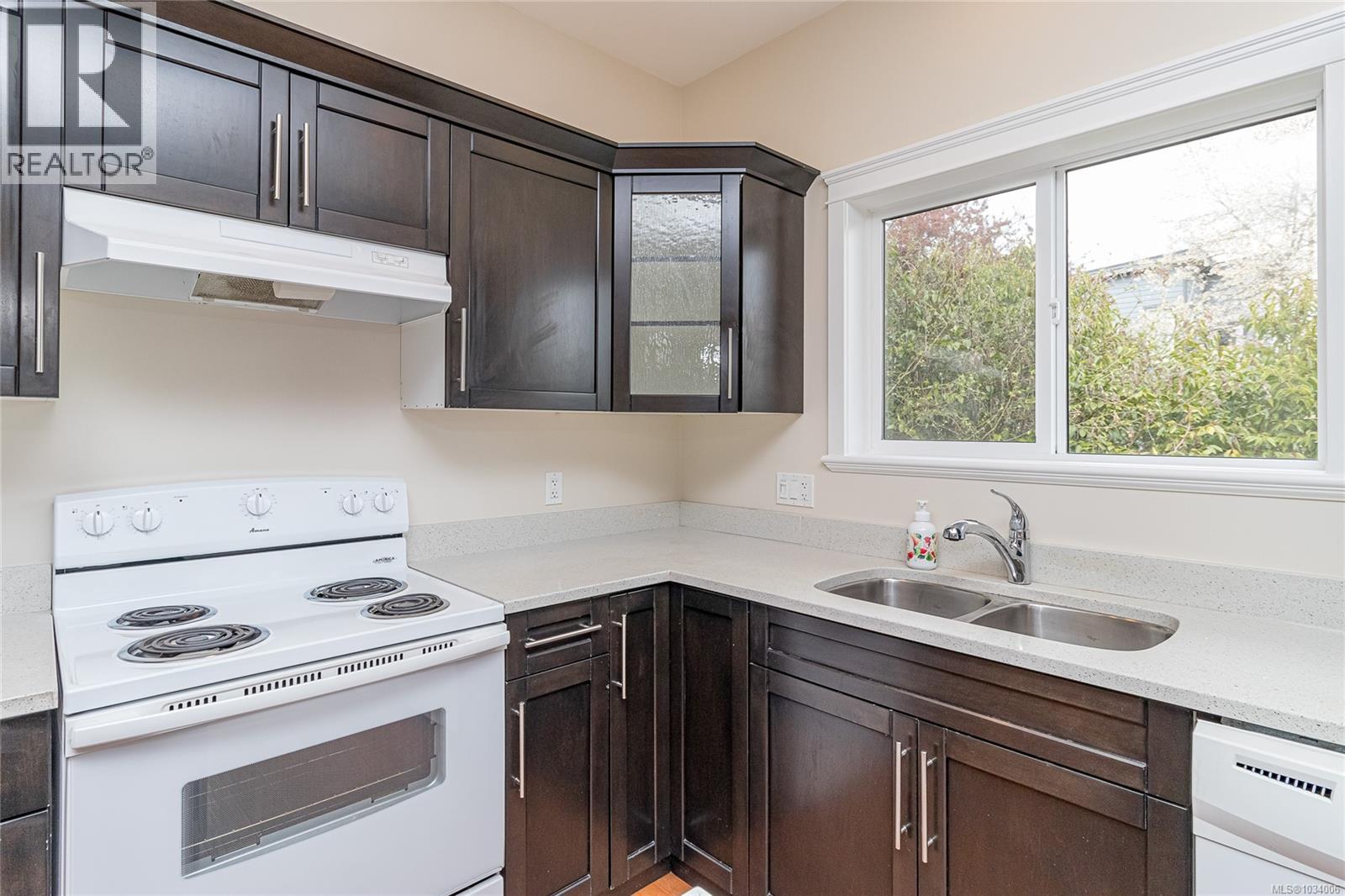 6128 Sayward Rd, Duncan