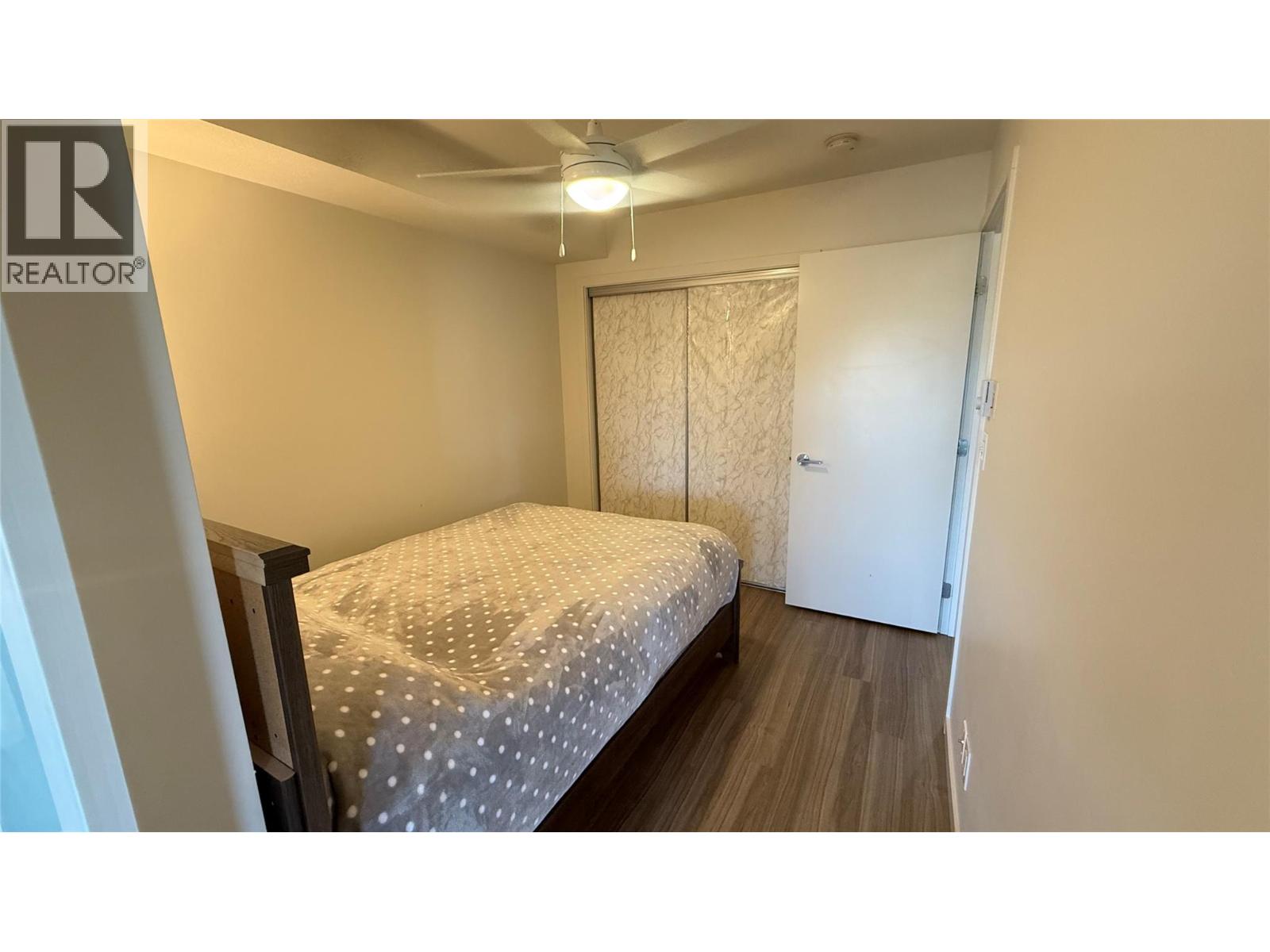 PH7 883 Academy Way, Kelowna