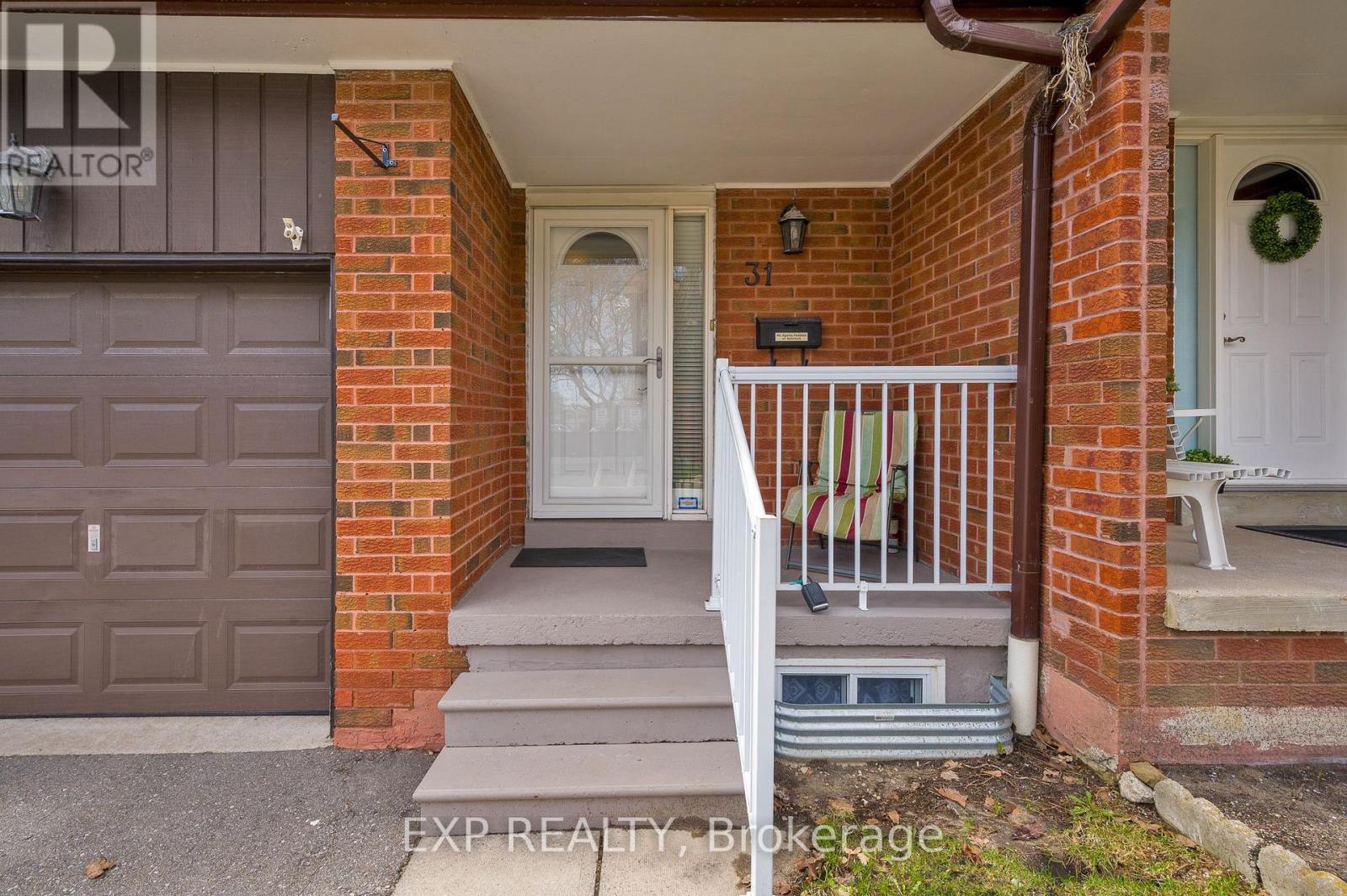 #31 750 BURNHAMTHORPE ROAD E - 2