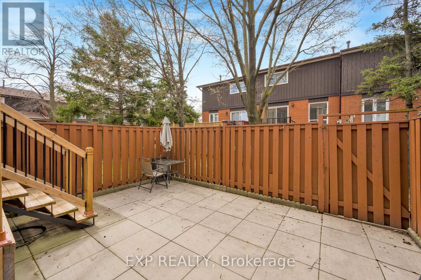 #31 750 BURNHAMTHORPE ROAD E - 31