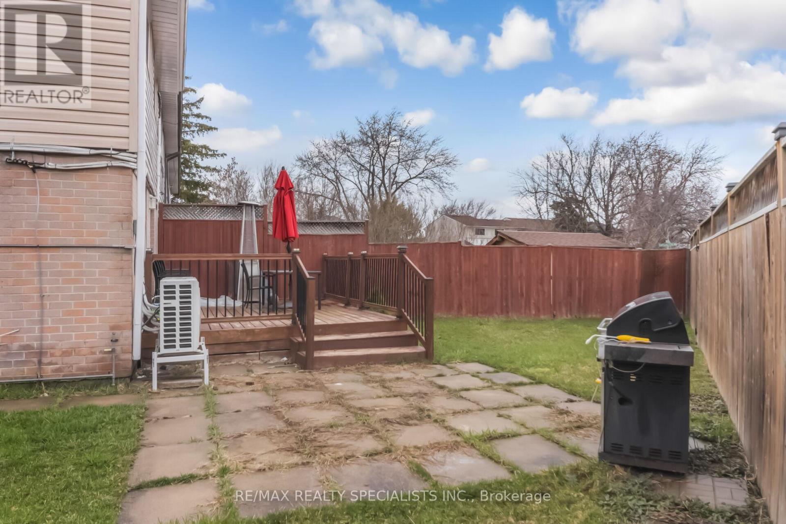 8 GRANTBROOK COURT - 44
