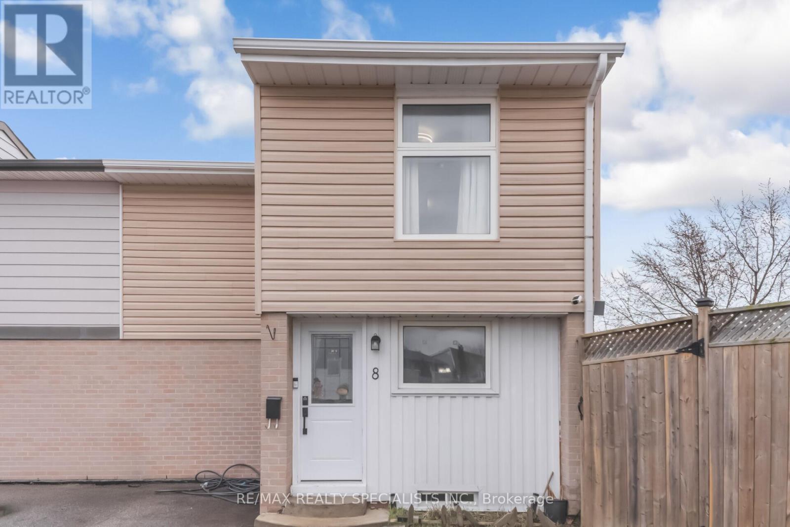 8 GRANTBROOK COURT - 1