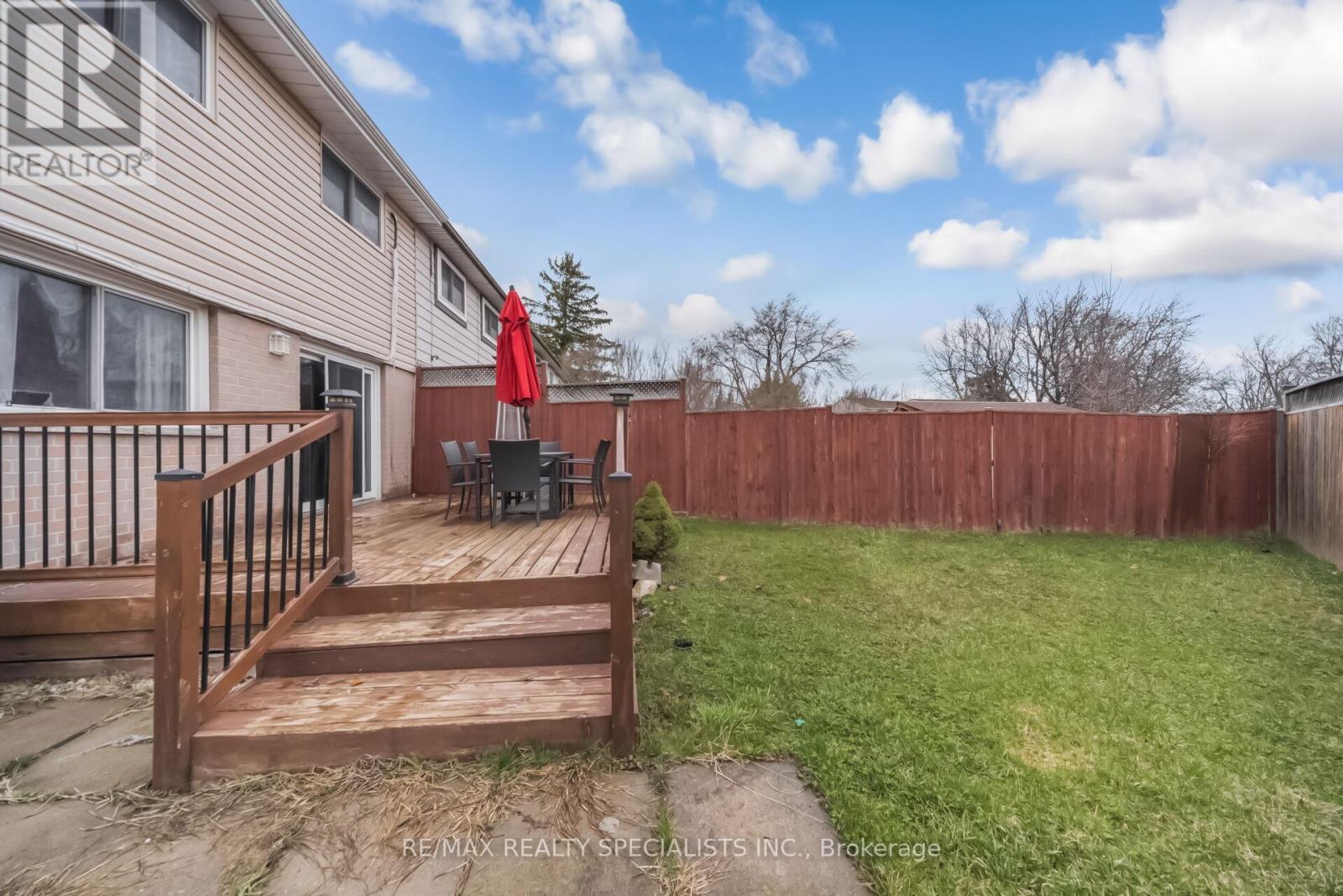 8 GRANTBROOK COURT - 46