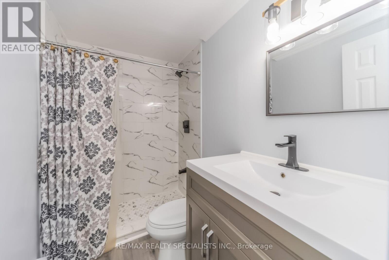 8 GRANTBROOK COURT - 25