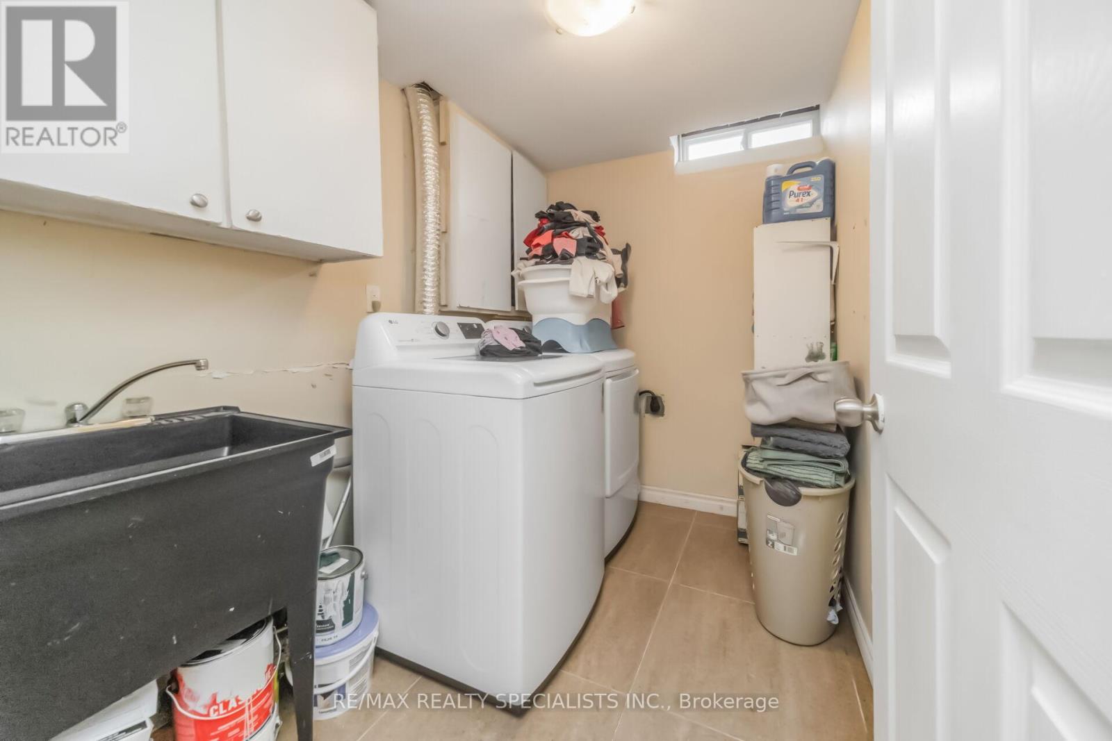 8 GRANTBROOK COURT - 41