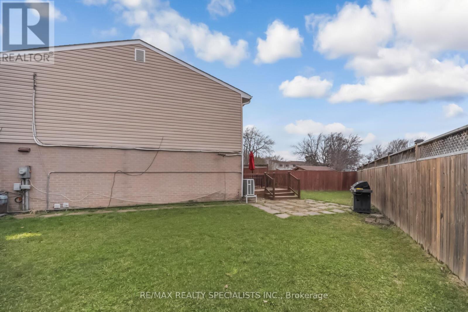 8 GRANTBROOK COURT - 43