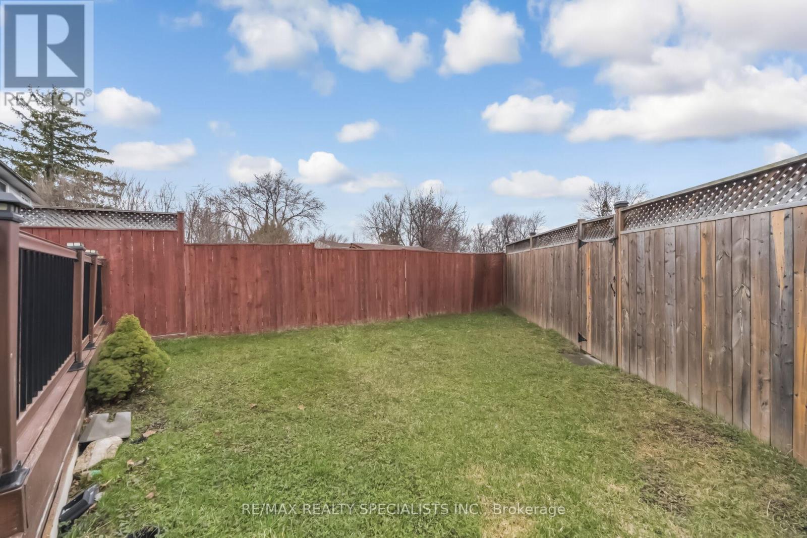 8 GRANTBROOK COURT - 45