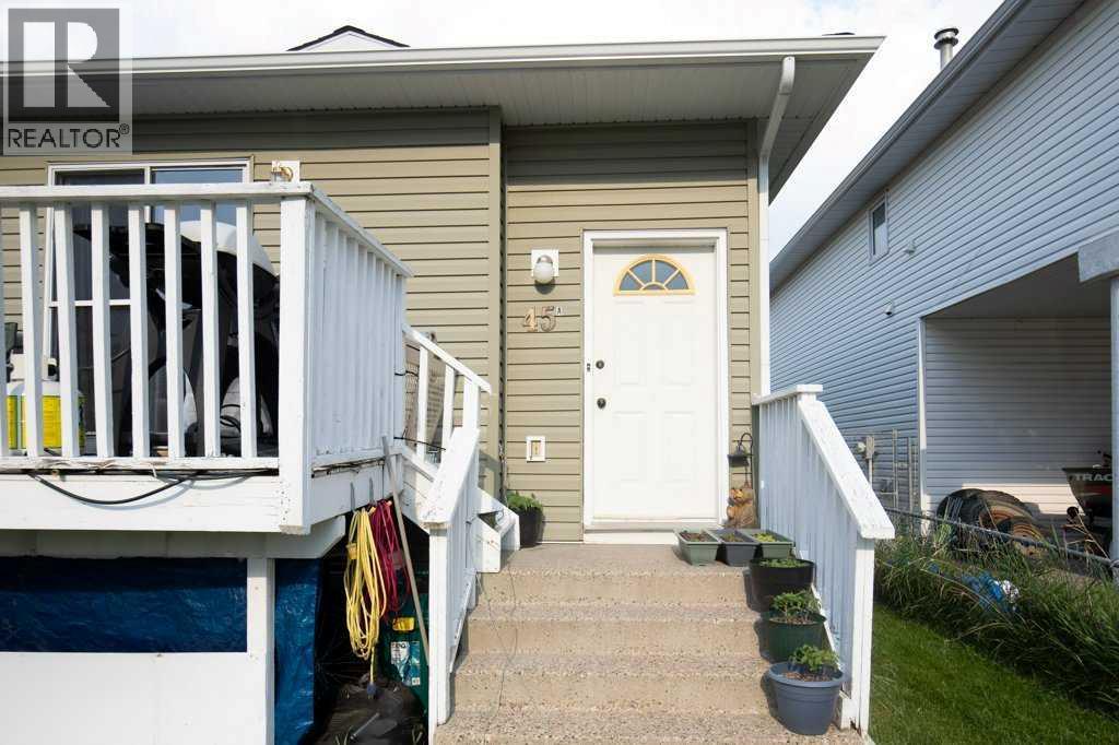 45 Hangingstone Drive, Lacombe