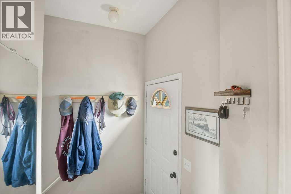 45 Hangingstone Drive, Lacombe