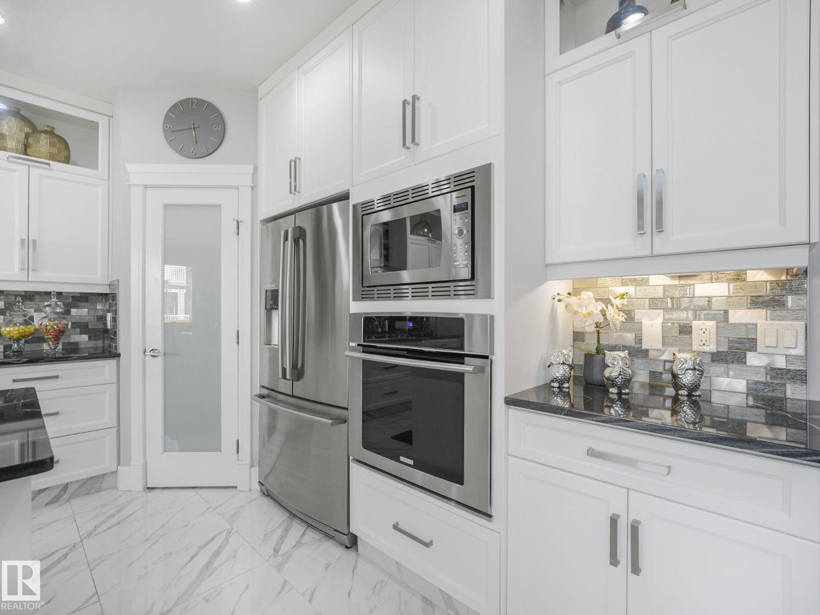 7532 173 AV NW, Edmonton