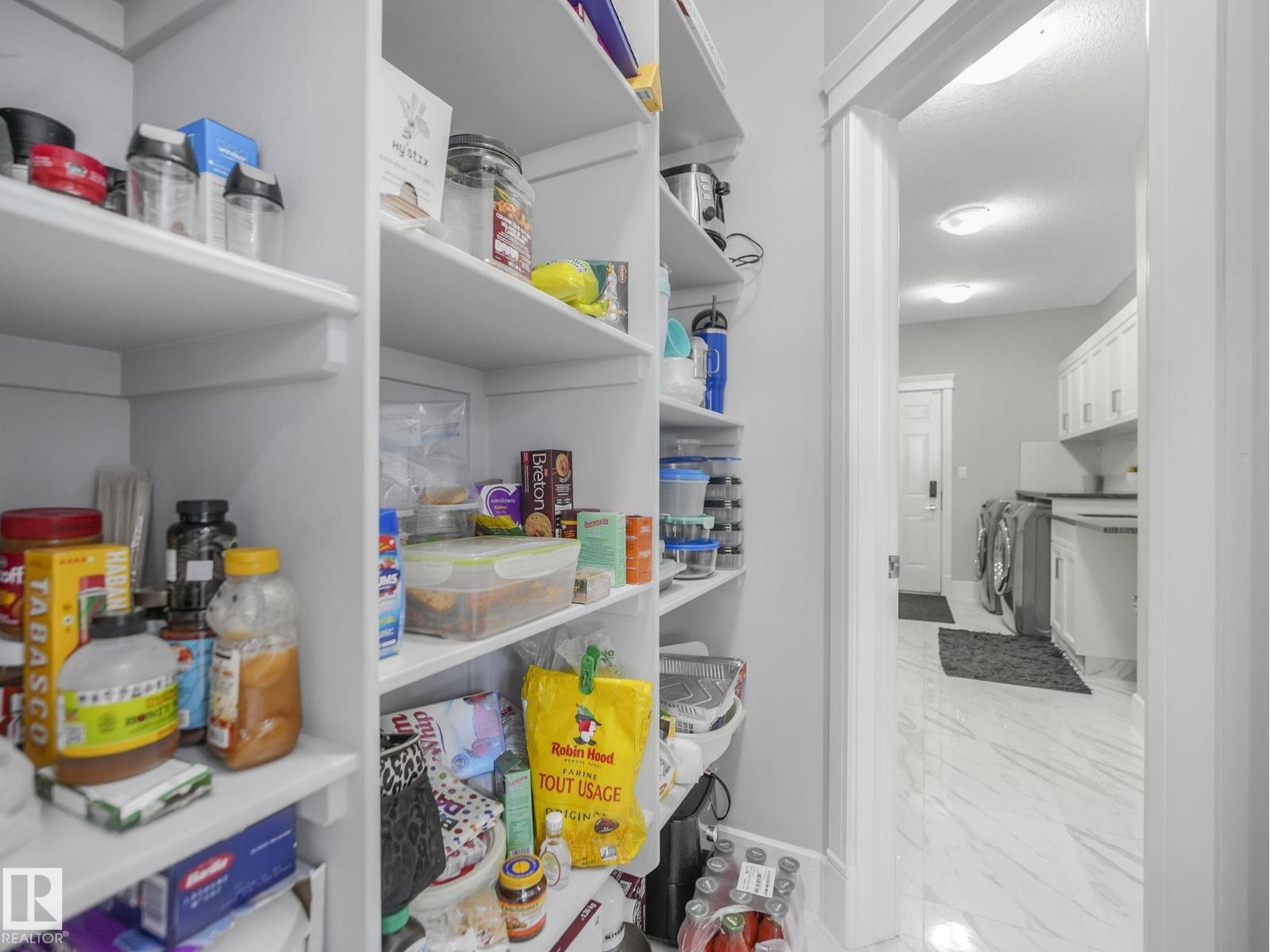 7532 173 AV NW, Edmonton